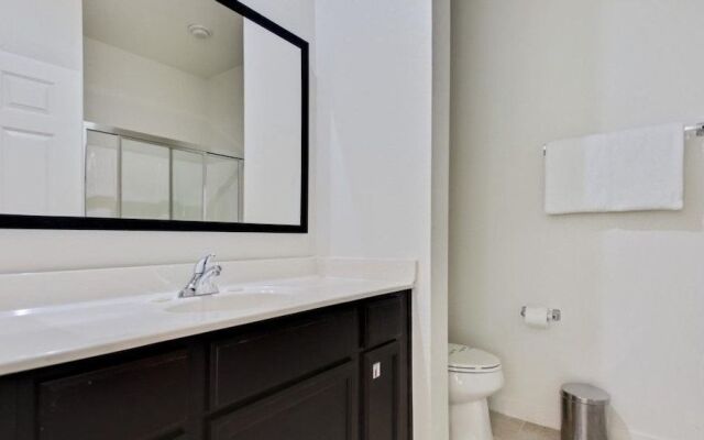 Copper's - 3 Br townhouse by RedAwning