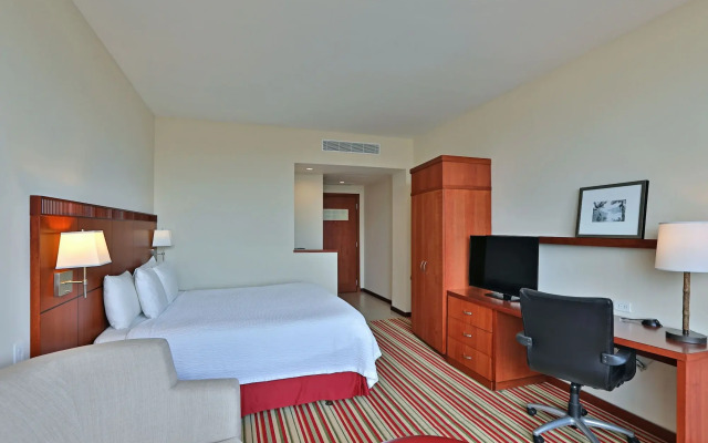 Courtyard by Marriott Panama Multiplaza Mall