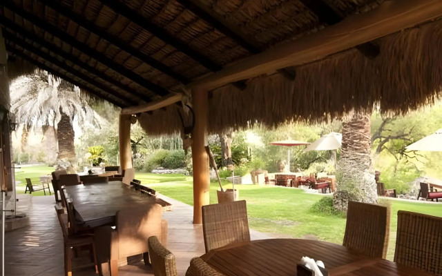 Nirvana Restaurant And Retreat