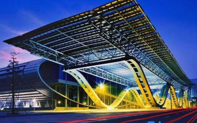 Yifang Select Hotel (Guangzhou Nanzhou Metro Station Sun Yat-sen Memorial Hospital South Branch)