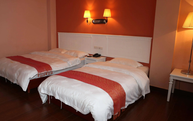 Lucy's Hotel