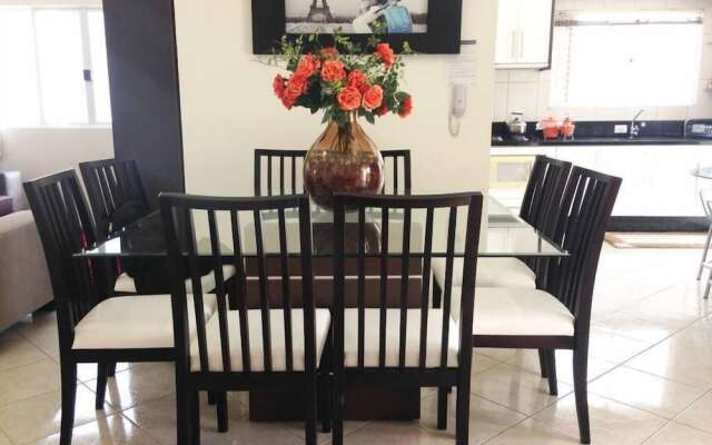 Apartamento a 200m do Mar BCHost 17