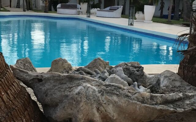 The Villa Luxury Suites Hotel