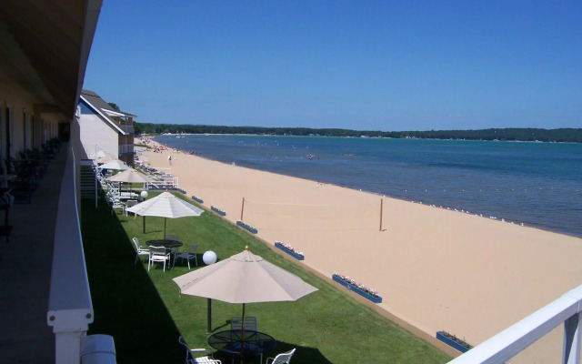 Pinestead Reef Resort