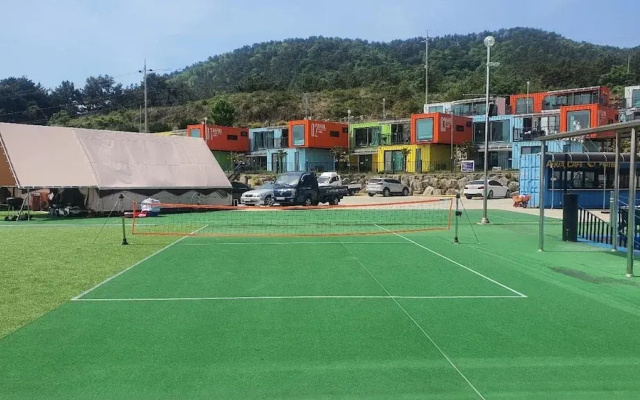 Goseong Bluebeach Pension&glamping