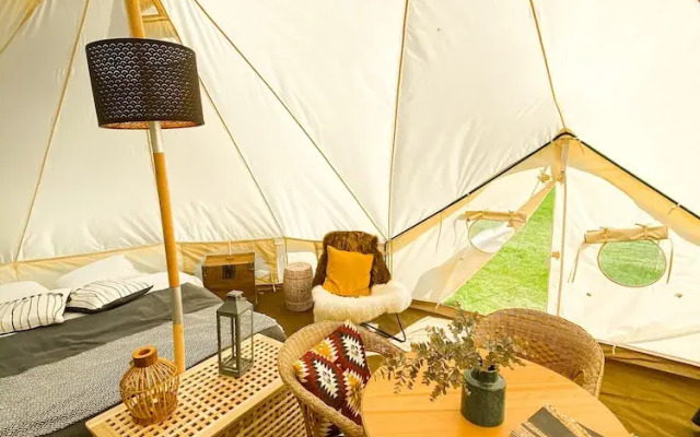 Camp Boutique- Glamping