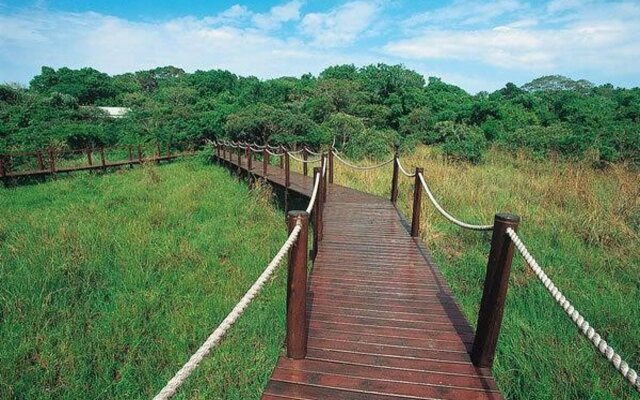 Makakatana Bay Lodge