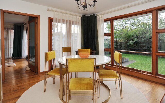Woodbury Villa