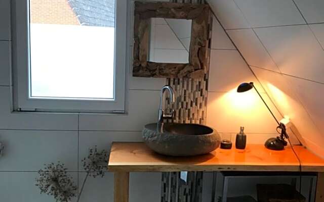 T’ Hogeland Ainrom