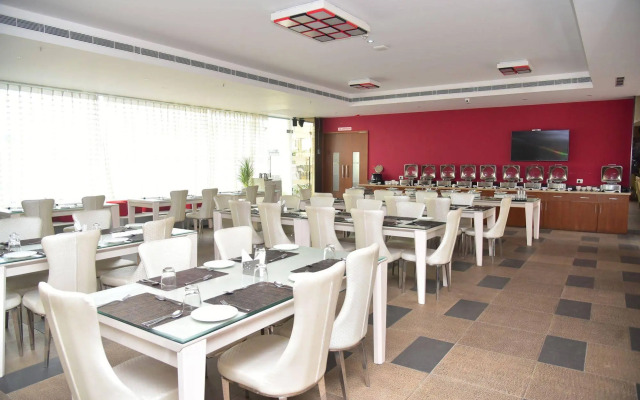 Ramee Strand Inn Hotel