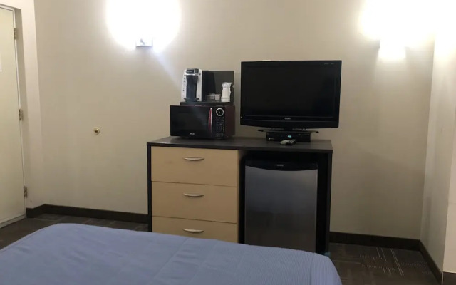 Falcon Motel Brossard