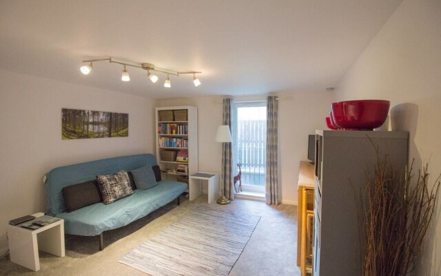 Beautiful & Private Apartment Seconds From Beach
