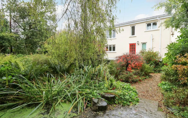 Derwen Villa