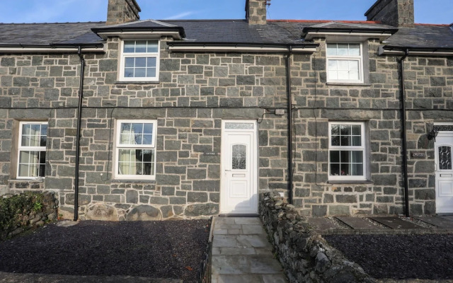 Gwynle - Llanystumdwy