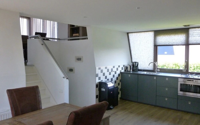 Nice Holiday Home With a Private Jetty, in Lemmer