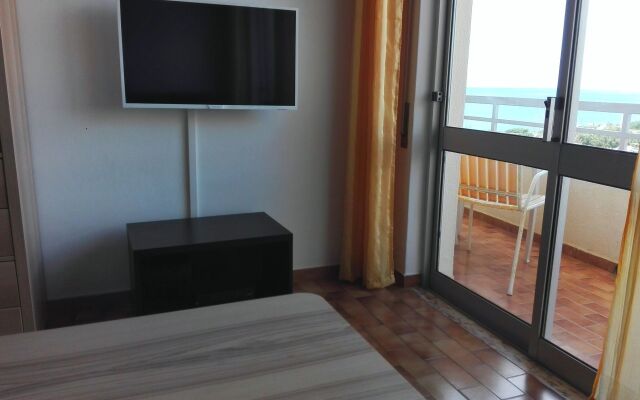 Sunny Apartment in Praia da Rocha