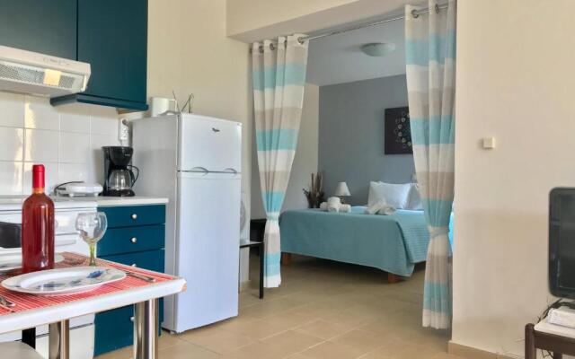 Manto On The Beach Apartments