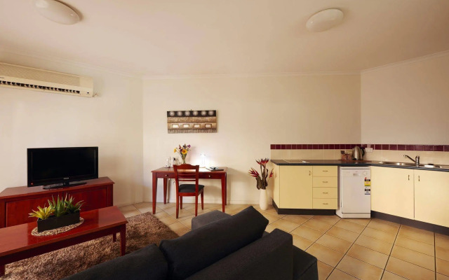 Coffee House Apartment Motel