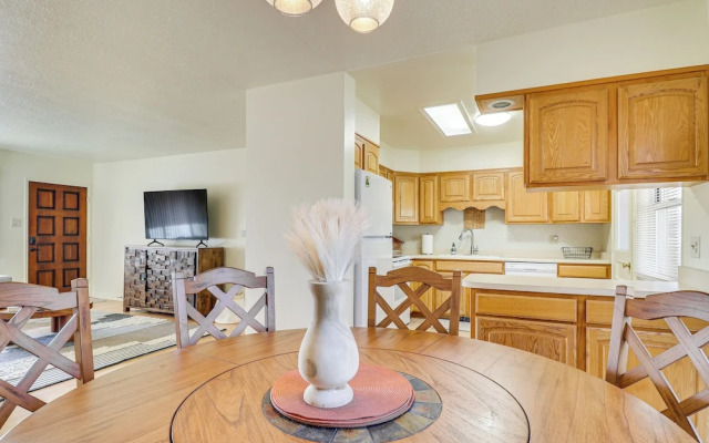2 Mi to UNM Campus: Home in Quiet Area of ABQ