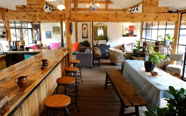 Sevenseas Inn
