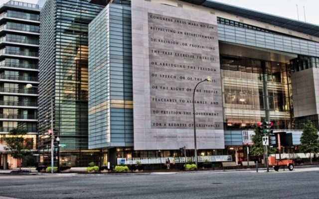 Newseum Residences at Penn Ave ExecuStay