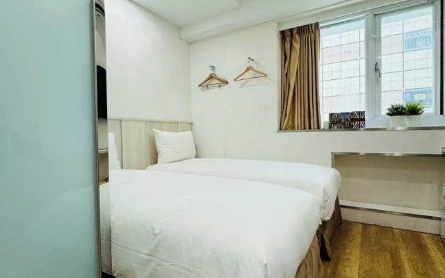 APause Inn