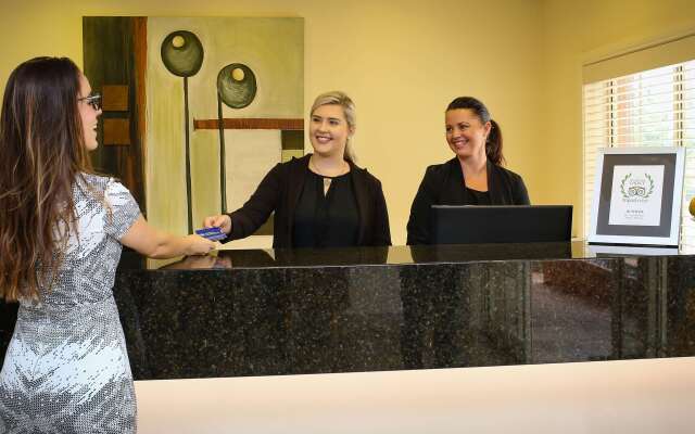 Best Western Plus Hovell Tree Inn