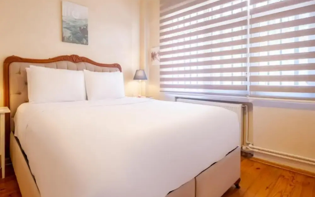 Central Flat With Balcony 700 m to Taksim Square