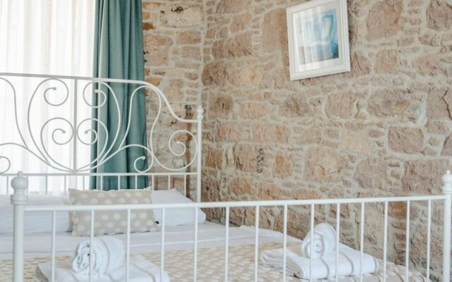 Qara Otel