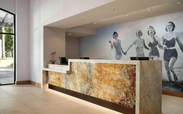 DoubleTree by Hilton Irvine - Spectrum