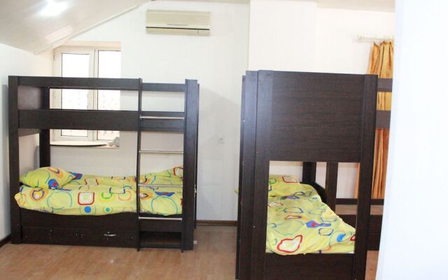Nizami Center Hostel