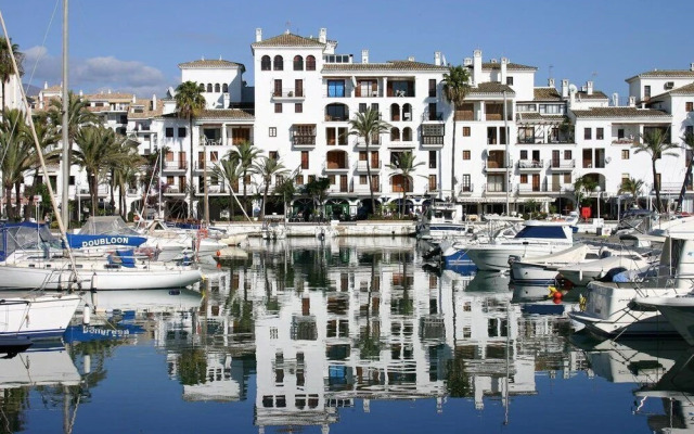 Remarkable 2-bed Apartment Close to Estepona