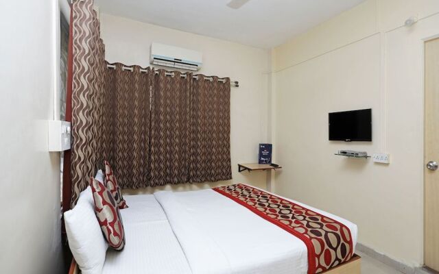 OYO 946 Royce Studio Apartments