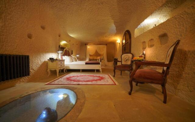 Maya Cave Hotel