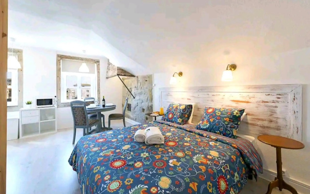 Oporto Blue Liberdade - Citycenter View Penthouse Studio