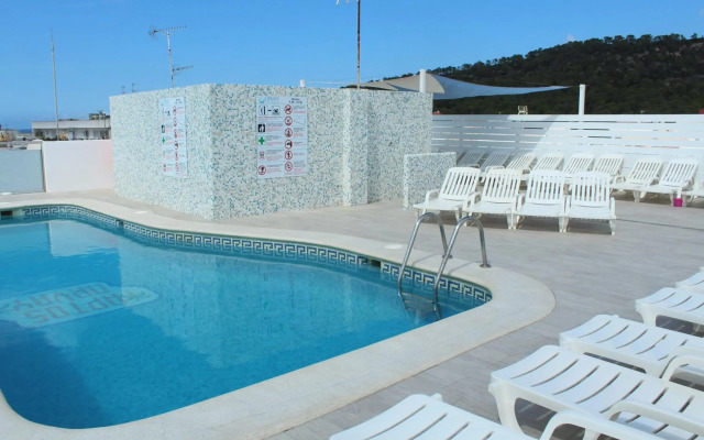 Orvay Apartments