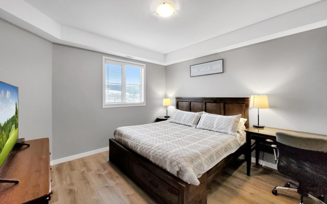 2522 Country Club Drive - 3 Bedroom