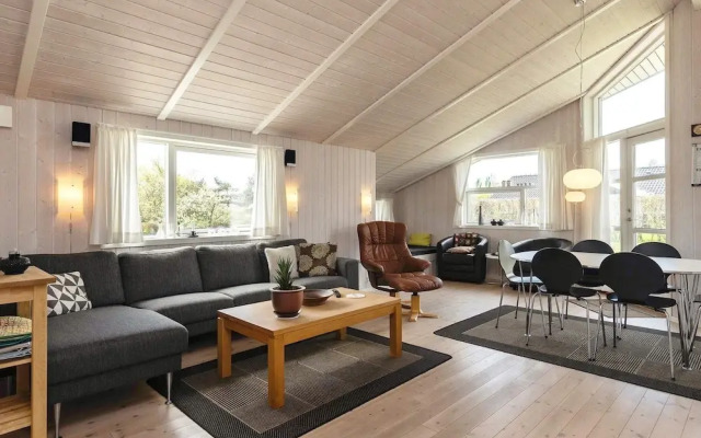 6 Person Holiday Home in Hadsund-by Traum