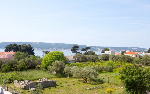 Summer Seaside Pearl Apartment Kastela