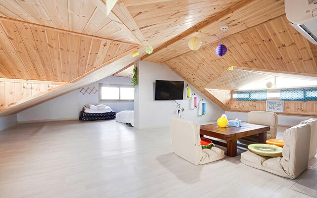 Chinchin house
