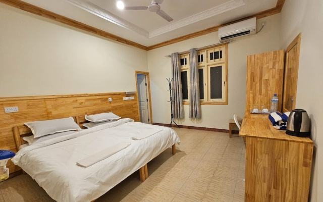 Kuri Himandhoo Inn