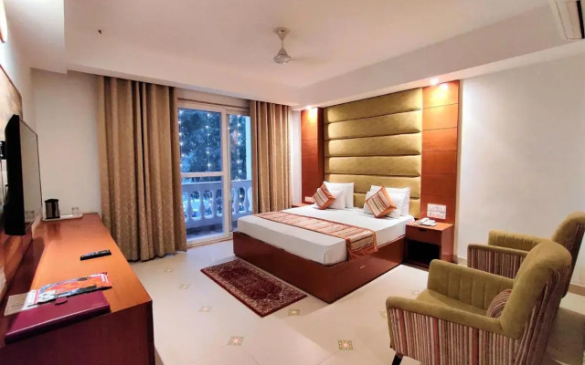 The Angel Hotel And Suites