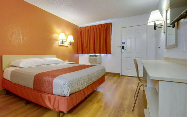 Motel 6 Tempe, AZ - Scottsdale South