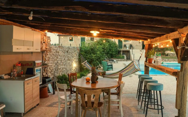 "The 7th Heaven Garden"Villa