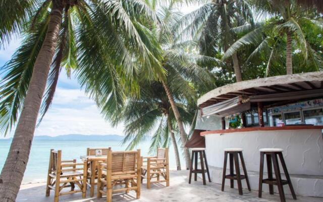 B52 Beach Resort