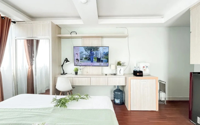 Minimalist And Homey Studio Apartment Amethyst