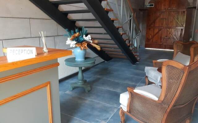 Sunolus Vineyard House