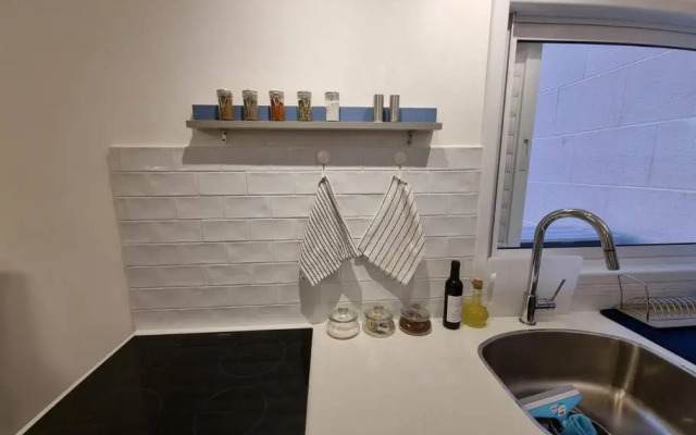 Beautiful 2-Bedroom Sea-View apartment