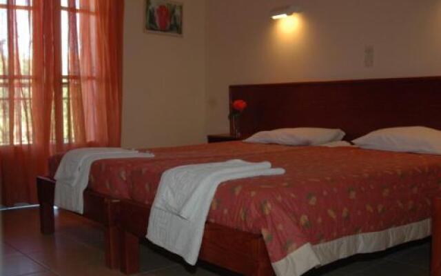 Zefiros Apartments