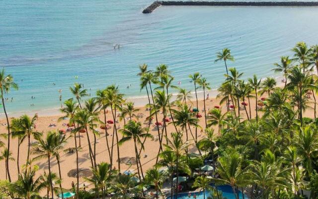 Hilton Hawaiian Village Waikiki Beach Resort